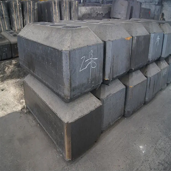 1.6-1.8 G/cm3 Densità Blocco di anodo di carbonio con forma quadrata e tenore di cenere di 0,3-0,5%