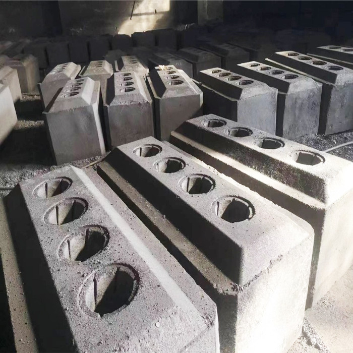 Densità apparente 1,5-1,7 G/cm3 Blocco di anodo di carbonio Contenuto di cenere personalizzato 0,3-0,5%