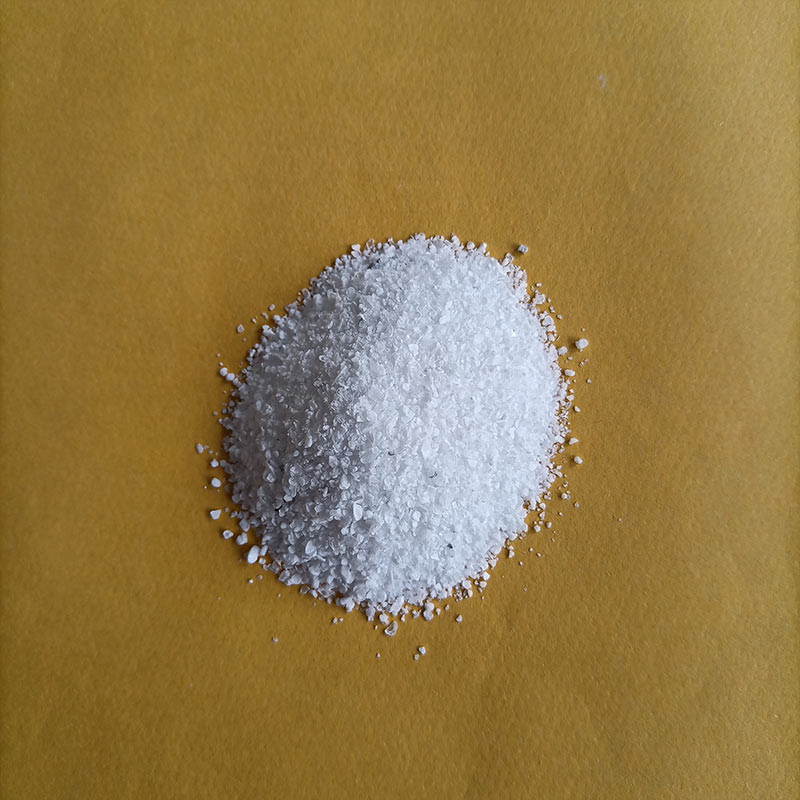 Utilizzato come fluido di brasatura per l' alluminio, le leghe di alluminio, e l' acciaio inossidabile, la criolite di potassio.