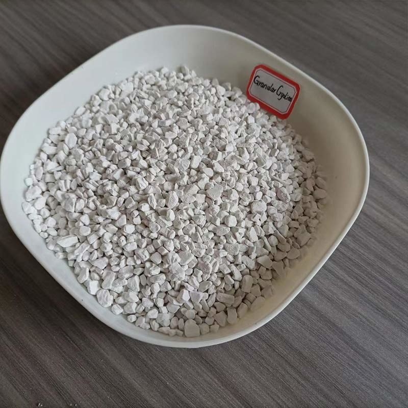 Cryolite di sodio di composizione stabile e per l'elettrolisi dell'alluminio e la produzione di acciaio per l'industria