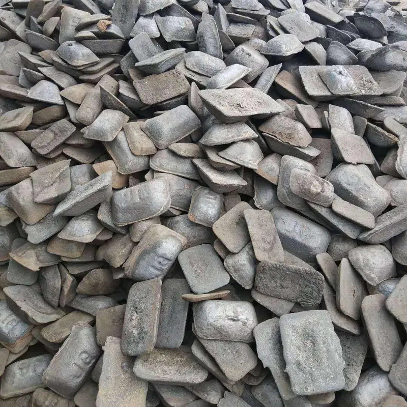 Fosforo di alta purezza ferro di maiale simile al pane usato per proteggere l'acciaio dalla corrosione nell'acqua di mare