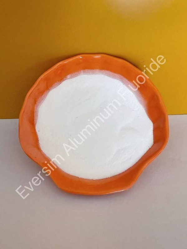 Prodotti chimici 99% Fluoruro di alluminio AlF3 per prodotto chimico di elettrolizzazione dell'alluminio