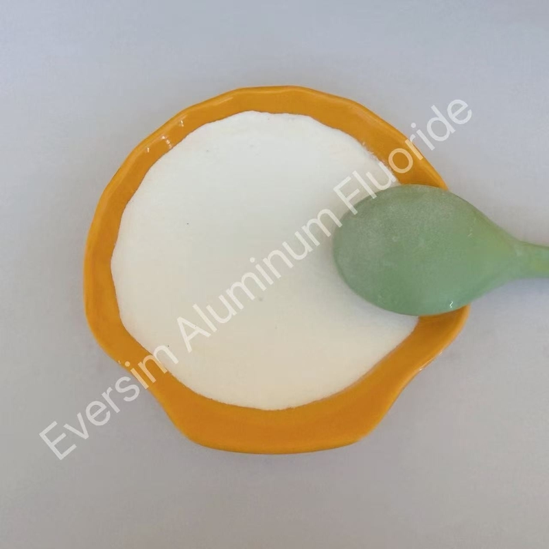Fluoruro di alluminio di sabbia bianca AlF3 utilizzato come fluido per lo smalto