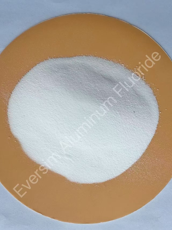 Alta purezza 98% Peso molecolare 83,98 Alf3 Fluoruro di alluminio come materiale di flusso di grado industriale