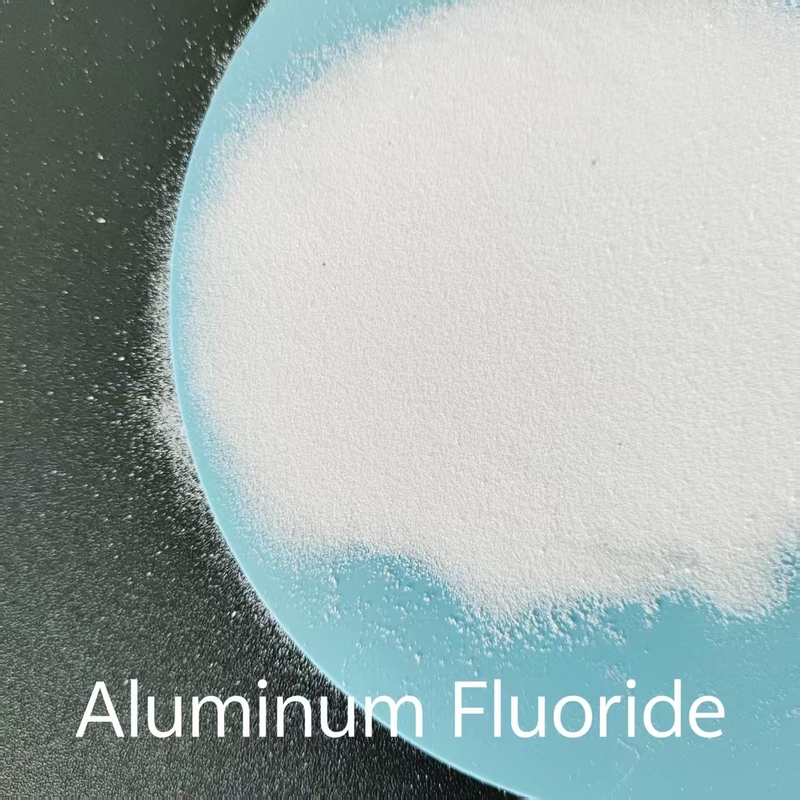 Fluoruro di alluminio bianco e sabbioso di alta purezza AlF3 per la sintonizzazione fine delle produzioni chimiche industriali
