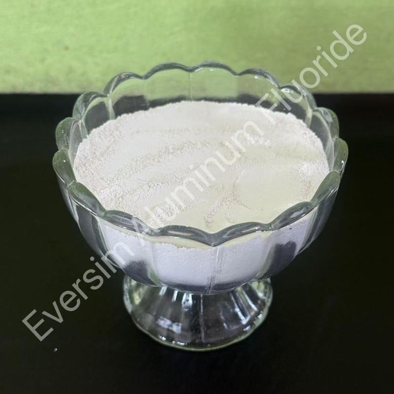 Alte purezza CAS7784-18-1 Polvere bianca AlF3 Cristalli di fluoruro di alluminio per la produzione di abrasivi