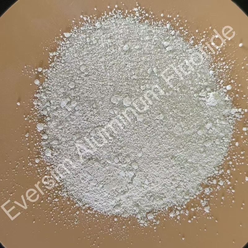 Prodotti chimici di vendita calda CAS7784-18-1 AlF3 Fluoruro di alluminio Peso molecolare 83,98 per l'industria ceramica
