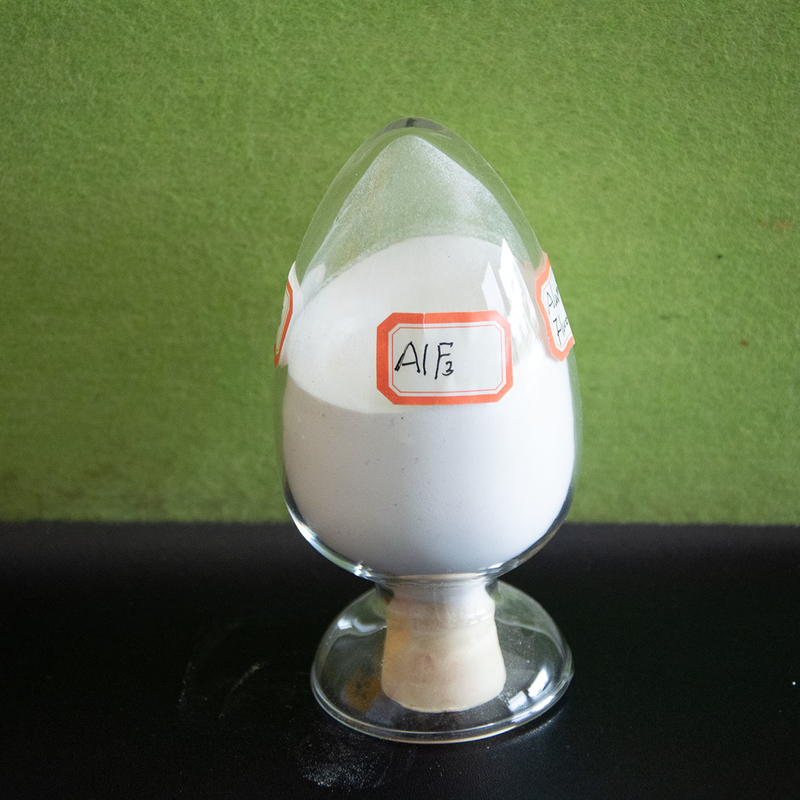 Fluoruro di alluminio di alta purezza AlF3 utilizzato come fluido per la glassa ceramica